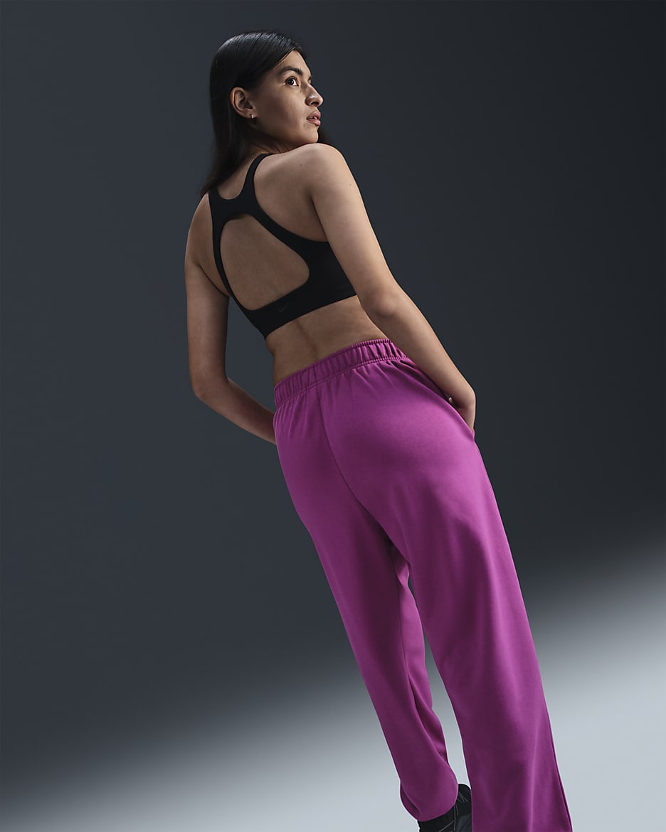 Nike sweats women hotsell